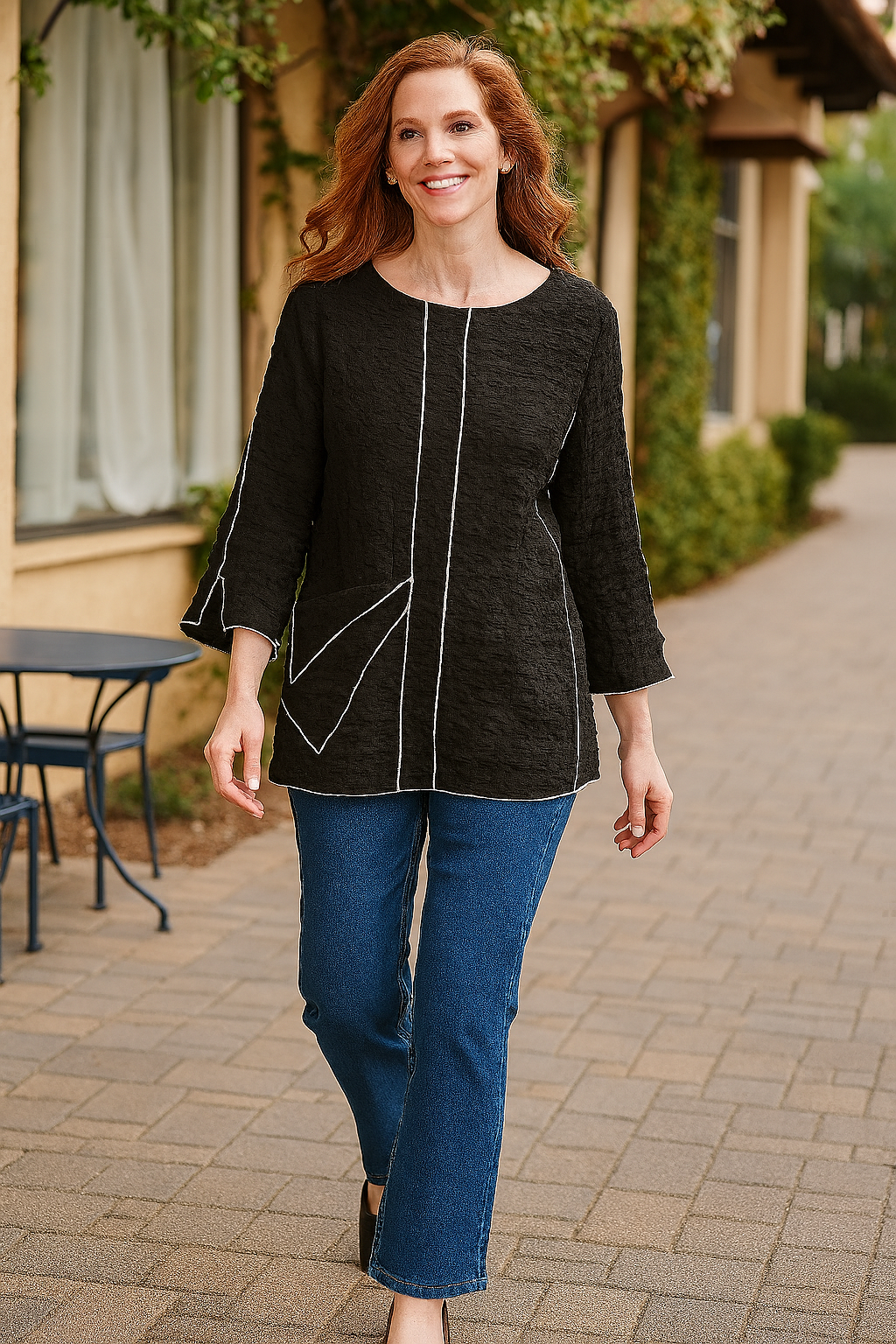 Textured Tunic with Front Pocket - Black/White